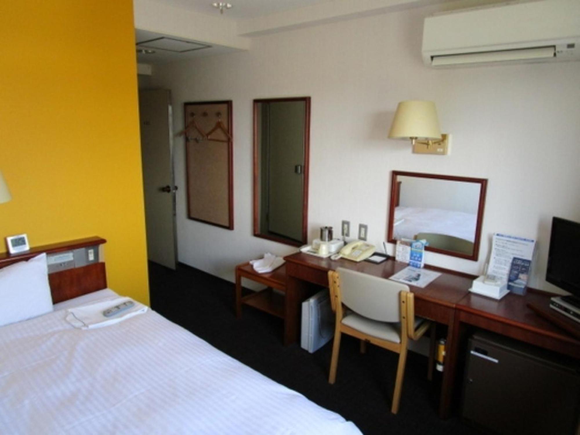 Smile Hotel Koriyama - Vacation Stay 61172V Екстер'єр фото